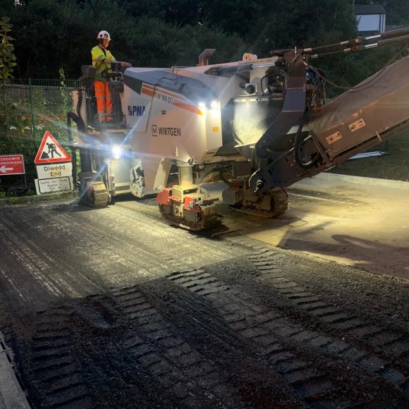 Local Road Surface Expert